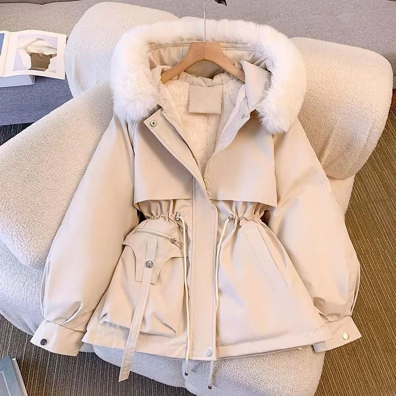 Limited Edition Winter Luxury – Women’s 2025 Exclusive Hooded Jacket